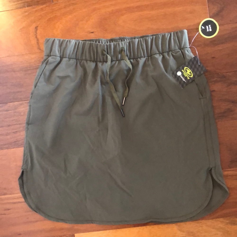 Skirt. Just like lululemon .
